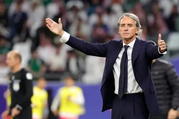 ការចាកចេញរបស់ Roberto Mancini ពីប្រទេសអ៊ីតាលី៖ ការផ្លាស់ប្តូរដែលមិននឹកស្មានដល់នៅពេលដែល Azzurri ត្រៀមខ្លួនសម្រាប់ Euro 2024