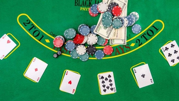 The Most Popular Casino Card Game and How to Win